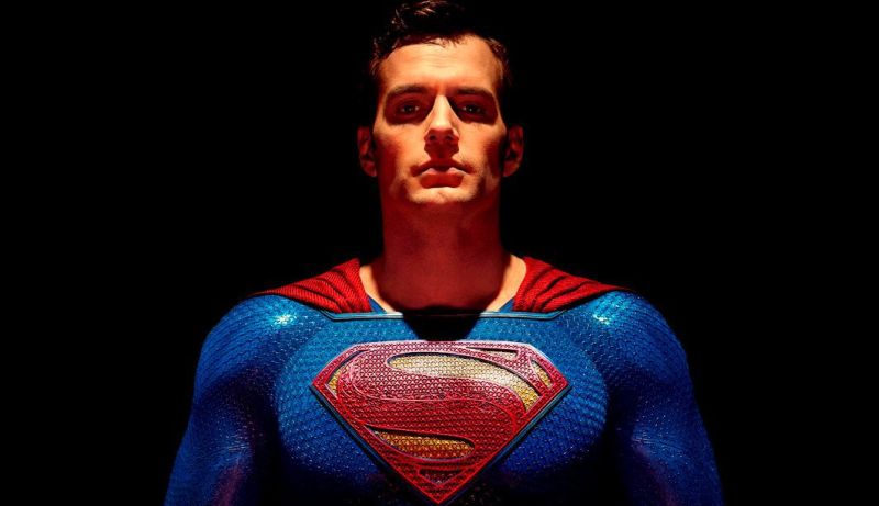 Henry Cavill Doesn’t Want To Return for Cameos, Wants Full-Fledged Story 2 Superman will reveal his identity in the Superman#18 issueappen afterward?? OH! The suspense is killing!!