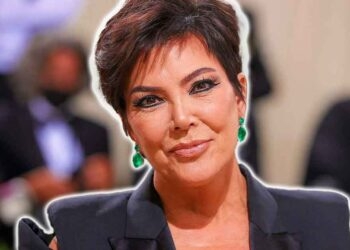 "What happened to her face?": 67 Year Old Kris Jenner's Face Looks Unrecognizable, Fans Convinced Her New Plastic Surgery Couldn't Keep Up With Her Age