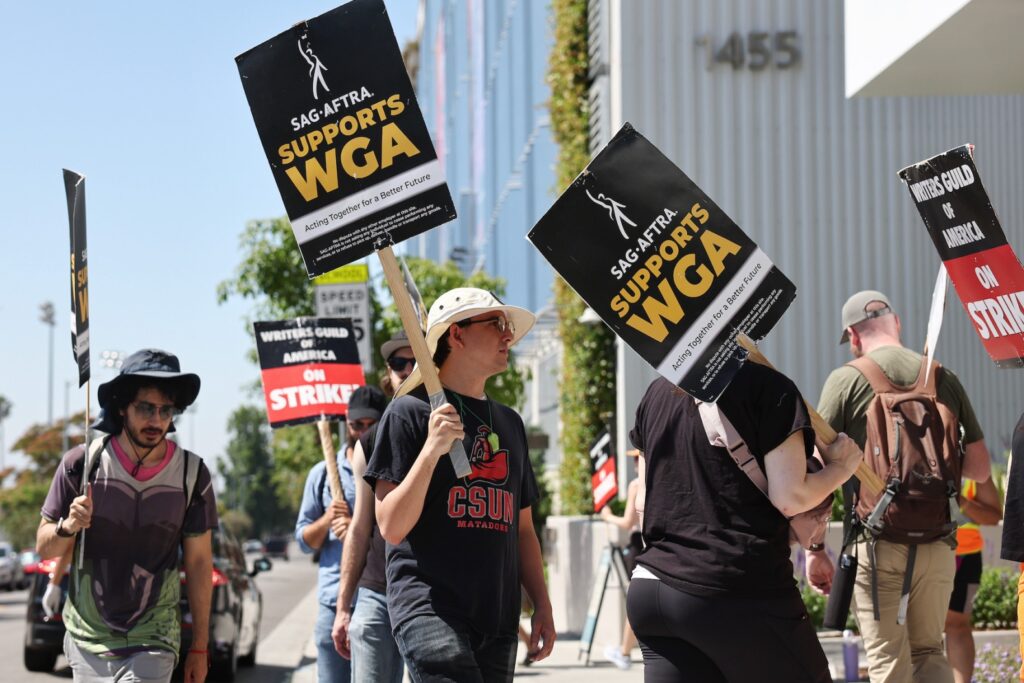 Picture Showing the Ongoing SAG-AFTRA Hollywood Strike