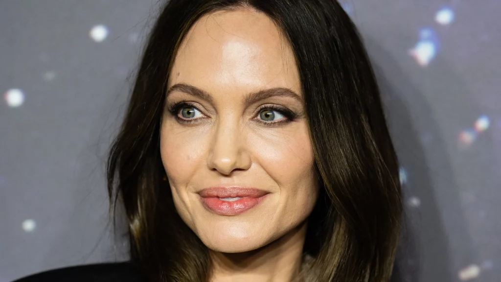 Actress Angelina Jolie 
