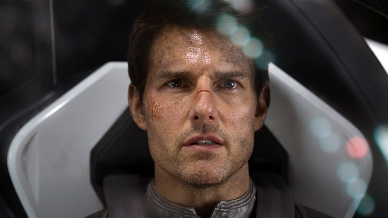 A still of Tom Cruise in Oblivion movie