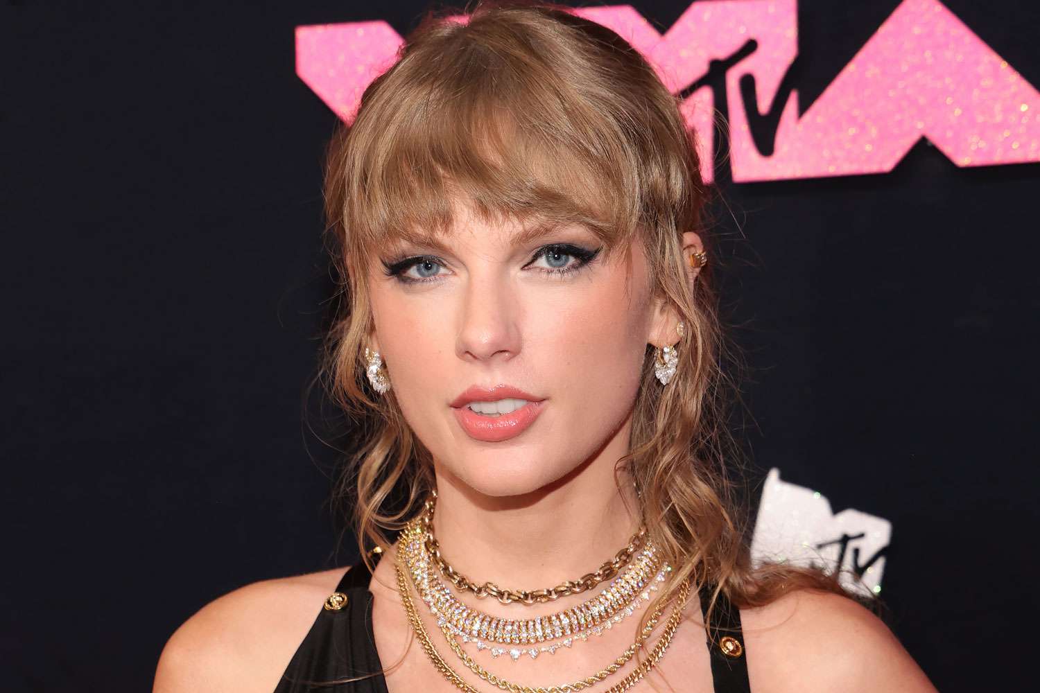 "He's so gross, I've no interest in him" Taylor Swift Breaks Her Self