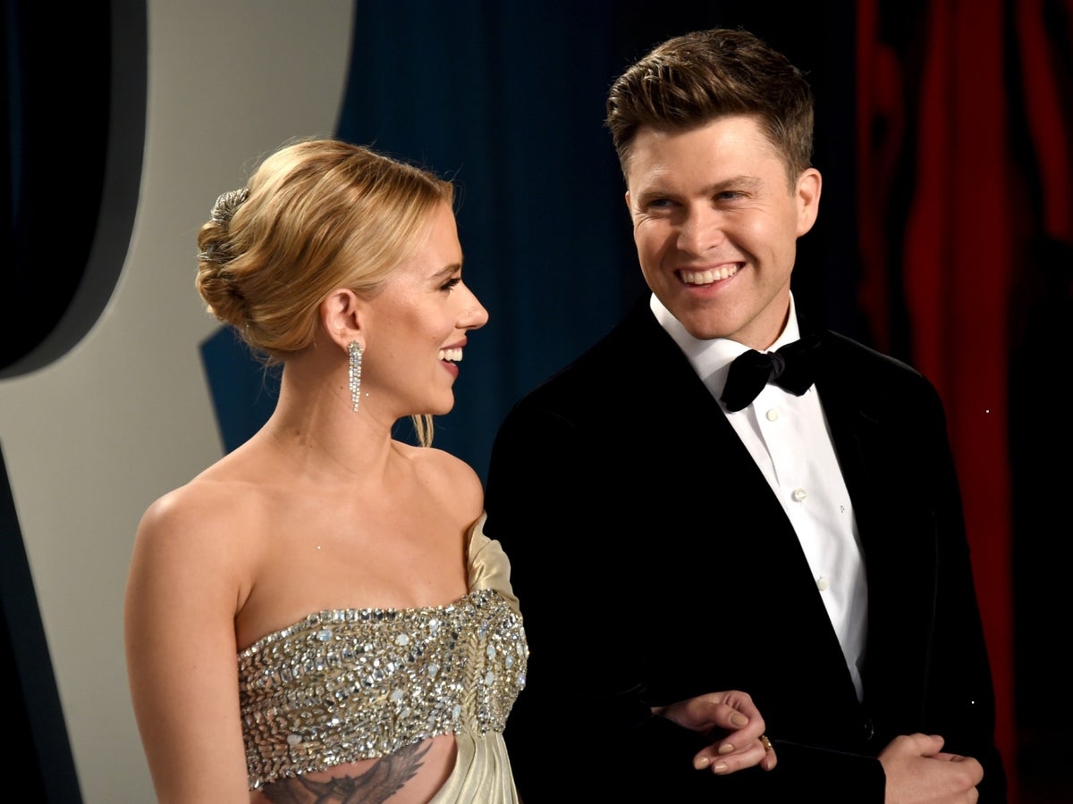 Scarlett Johansson and Colin Jost 