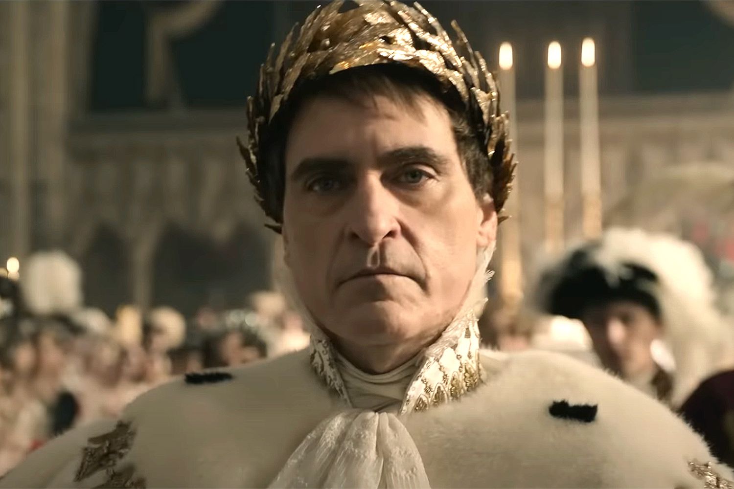 Ridley Scott's 'NAPOLEON' starring Joaquin Phoenix currently has a 64%  critic score on Rotten Tomatoes 🍅 Will you be watching it in…