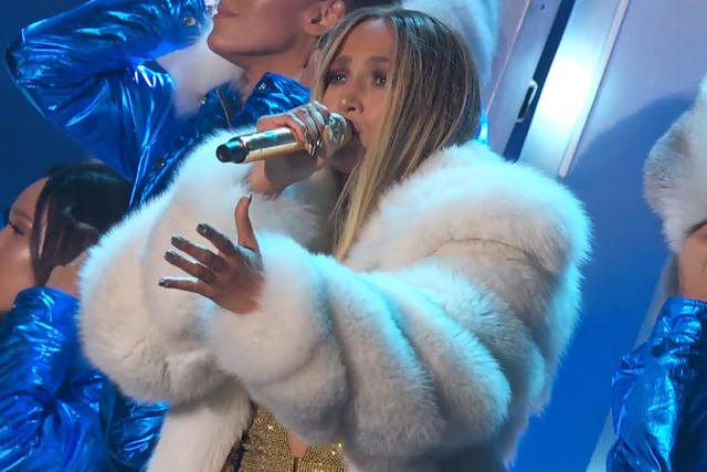 "She likes to dump news on Friday": Insider Reveals Dark Fate of Ben Affleck-Jennifer Lopez's Alleged Troubled Marriage 2 Jennifer Lopez performing at the Video Music Awards in New York City, on August 20, 2018. MTV International