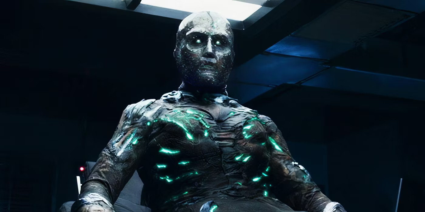 Toby Kebbell's Doctor Doom in Fantastic Four 