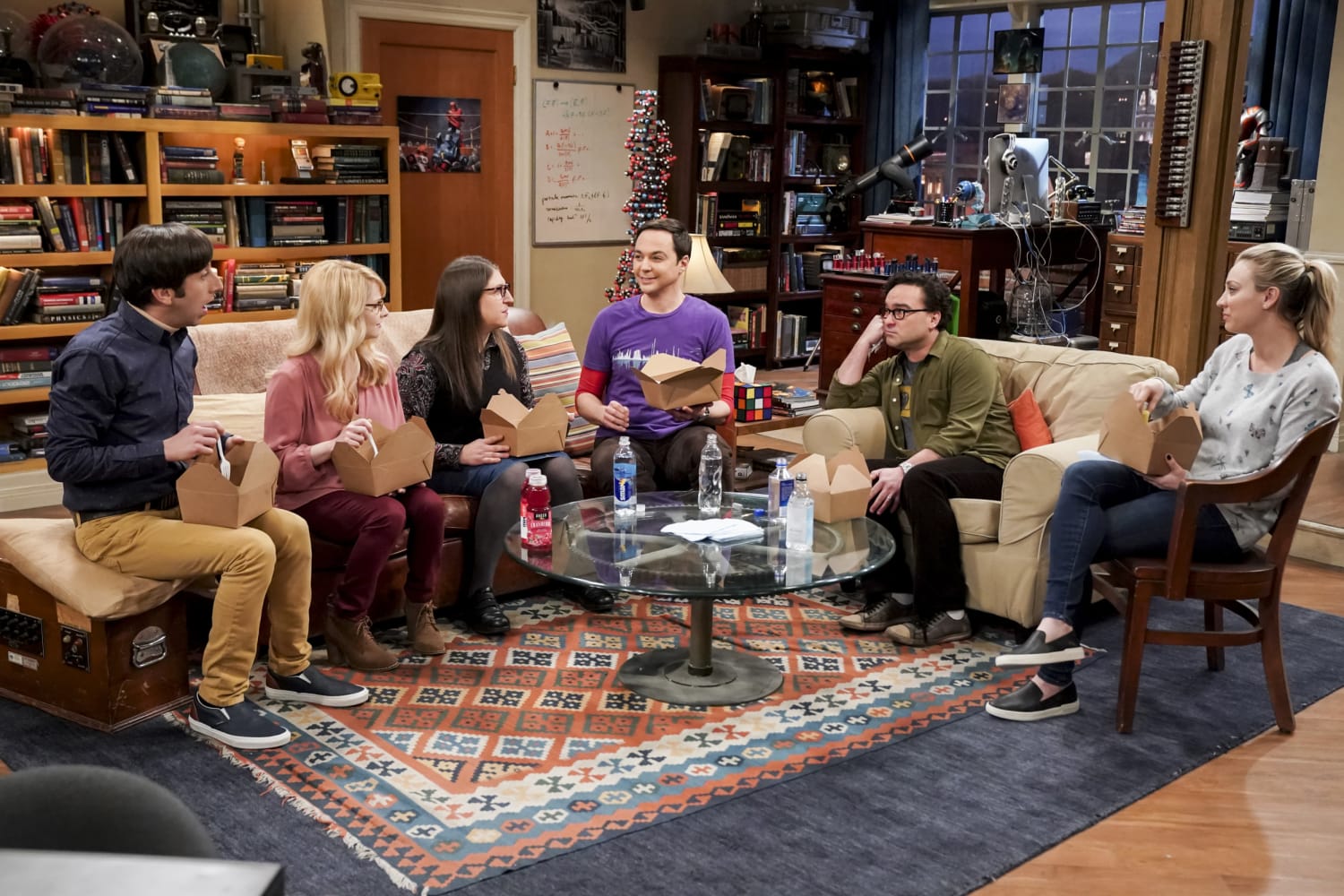 Simon Helberg along with the cast of The Big Bang Theory 