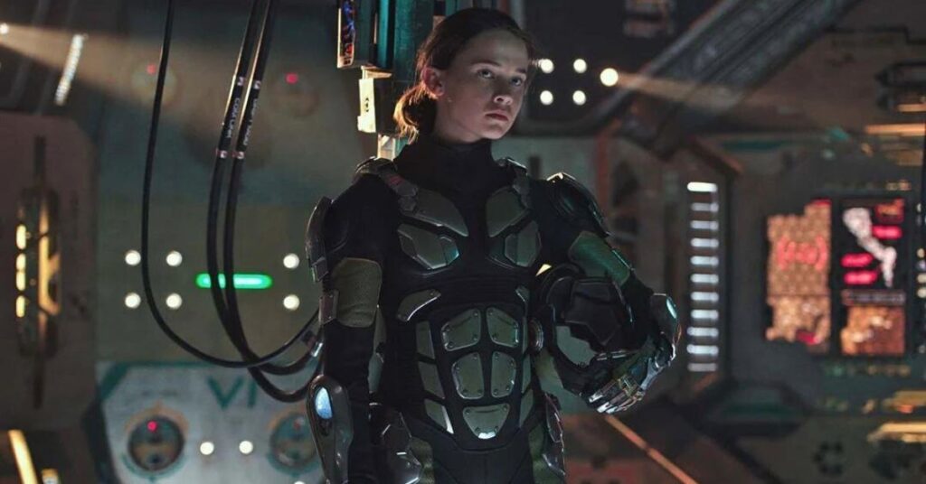 Cailee Spaeny in Pacific Rim: Uprising