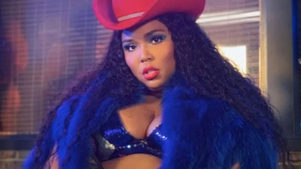 Lizzo in Tempo 