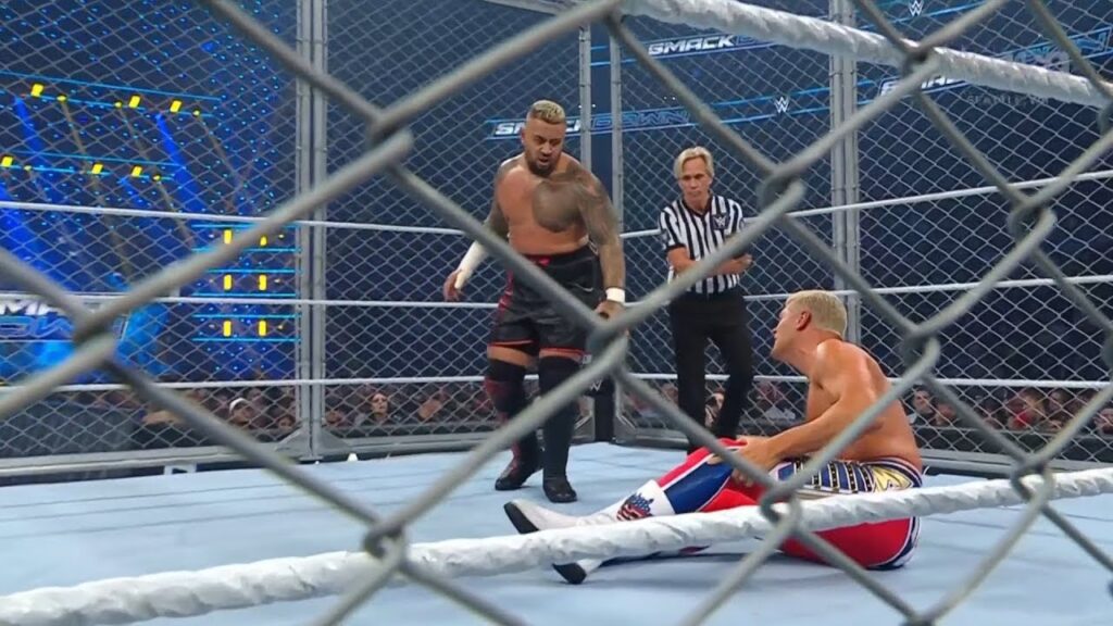 Solo Sikoa and Cody Rhodes in the WWE SmackDown match