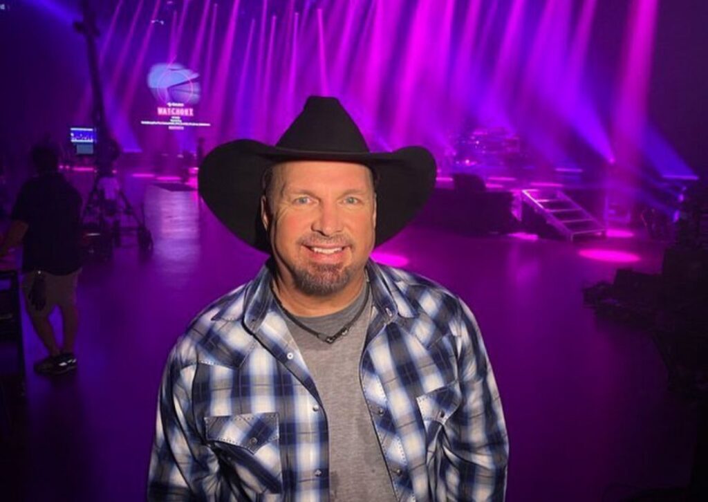 Garth Brooks 