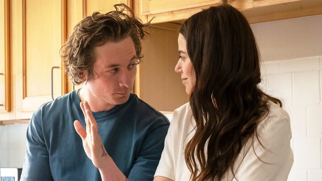 Jeremy Allen White and Molly Gordon