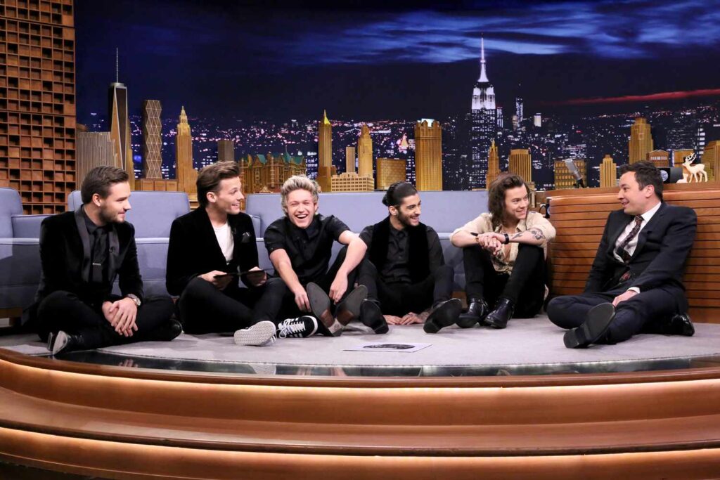 Zayn Malik, Liam Payne, Niall Horan, Harry Styles, Louis Tomlinson and Jimmy Fallon 