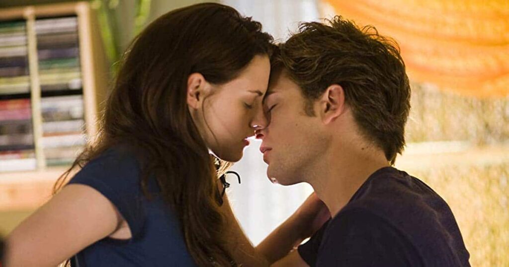 Kristen Stewart and Robert Pattinson in Twilight