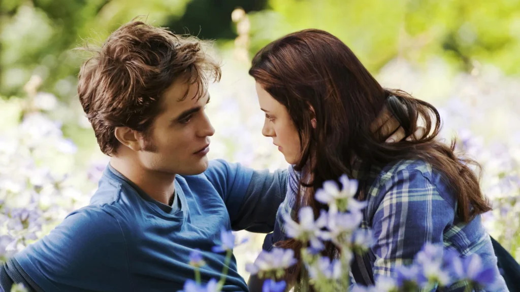 Robert Pattinson and Kristen Stewart in Twilight