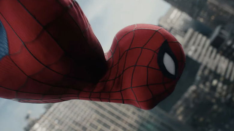 MCU's Next Spider-Man Project After Brand New Day, Explained 3 Tom Holland's Spider-Man glides in New York